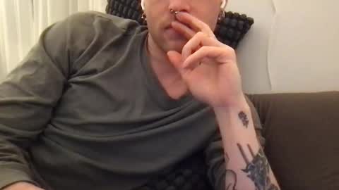 mattioss online show from February 20, 11:17 pm