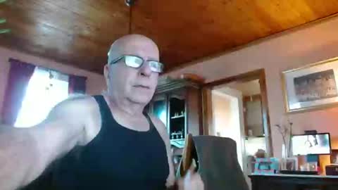 Maurice online show from February 21, 2:16 pm