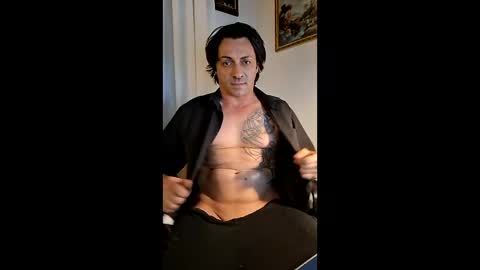 Marcellobausola  s k i -p e online show from December 21, 9:23 pm