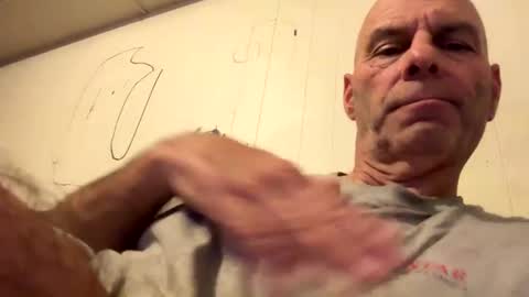 Snapshot of maverick7000 chatting on January 6, 12:59 am maverick7000 online show from January 6, 12:59 am