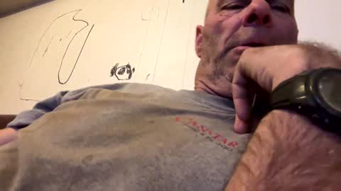 Snapshot of maverick7000 chatting on January 7, 1:28 am maverick7000 online show from January 7, 1:28 am