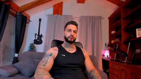 max D. online show from December 9, 12:09 pm