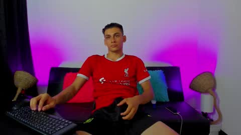 MAX     online show from September 23, 6:57 am