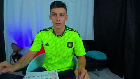 MAX     online show from March 6, 8:08 am