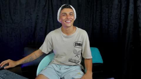 MAX     online show from December 23, 10:44 pm