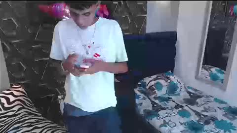 Snapshot of max_willians_ chatting on September 23, 10:42 pm max online show from September 23, 10:42 pm