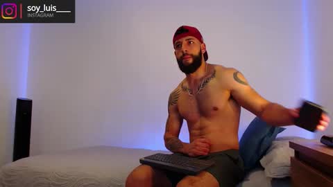 Snapshot of max_xl_ chatting on October 10, 5:18 pm max_xl_ online show from October 10, 5:18 pm