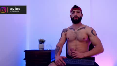 Snapshot of max_xl_ chatting on February 17, 4:15 pm max_xl_ online show from February 17, 4:15 pm
