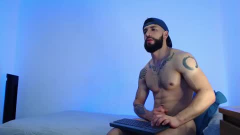 Snapshot of max_xl_ chatting on October 7, 3:05 pm max_xl_ online show from October 7, 3:05 pm