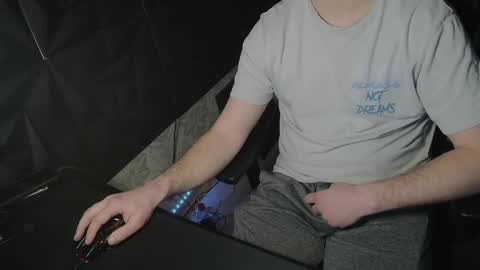 maxboner94 online show from January 28, 4:52 pm