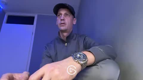 Max online show from February 23, 2:43 pm