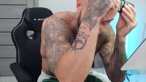 Maximus Fox online show from September 12, 7:41 am