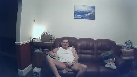 MAX online show from January 3, 12:11 am