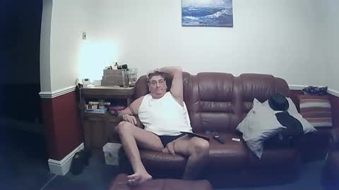 MAX online show from March 5, 11:06 pm