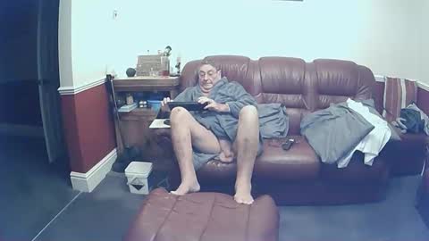 MAX online show from October 2, 11:20 pm