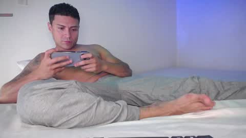 MAXI      online show from January 23, 5:13 am