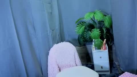 Reyn online show from October 1, 11:08 pm