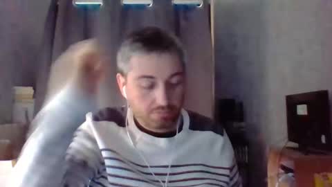 Maxime online show from March 5, 4:36 pm