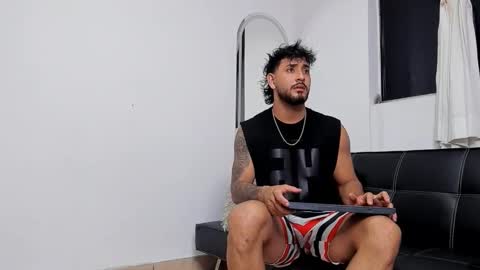 Maximo online show from November 20, 3:28 am