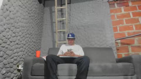 maximo__77 online show from December 19, 2:52 am