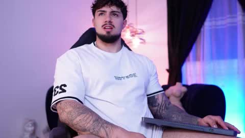 Maximo online show from February 9, 5:23 am