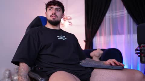 Maximo online show from January 17, 5:10 am