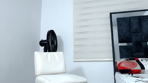 Maximo Sebastian online show from January 6, 12:16 am