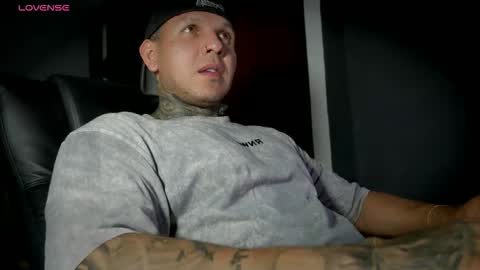 Maximo online show from December 2, 1:41 am