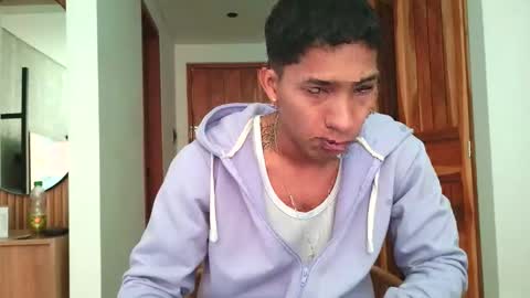 Snapshot of maximo_vega_new chatting on September 29, 7:10 pm Maximo Aron Vega online show from September 29, 7:10 pm