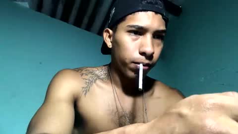 Snapshot of maximo_vega_new chatting on January 25, 2:03 pm Maximo Aron Vega online show from January 25, 2:03 pm