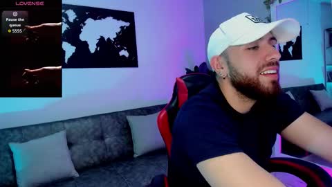 Maximo Wolf online show from December 5, 10:06 pm