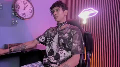 MAXIMO online show from March 12, 5:15 am