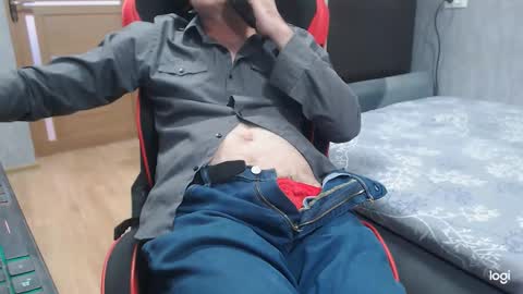 maximus3334 online show from March 7, 11:30 am