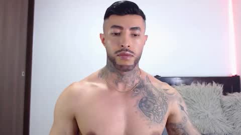 Independent Model online show from December 23, 4:21 am