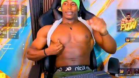 Maxmuscle10 online show from April 8, 9:12 pm