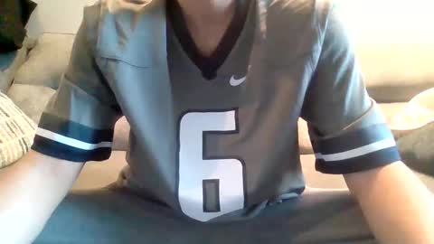 Max online show from February 10, 7:18 pm