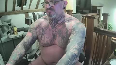 Snapshot of maxwell4876 chatting on February 24, 8:36 pm maxwell4876 online show from February 24, 8:36 pm