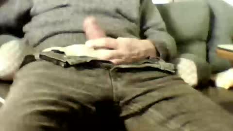 Snapshot of maxxoufr chatting on March 4, 1:06 pm maxxoufr online show from March 4, 1:06 pm