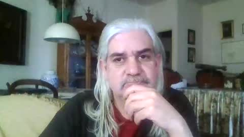 Manu online show from February 6, 5:51 pm