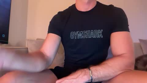 mcr8080 online show from March 24, 6:18 am