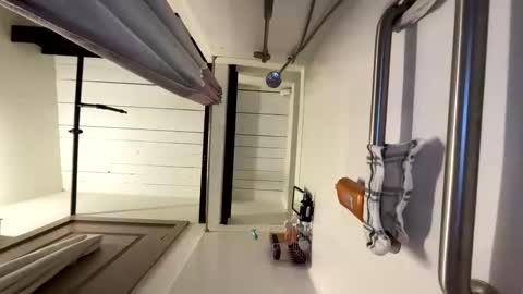 Dens cam online show from November 9, 10:58 pm