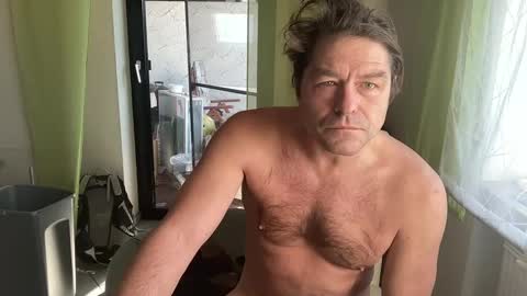 medeinoe online show from February 1, 10:05 am