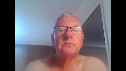 melbourne000 online show from February 13, 11:37 pm