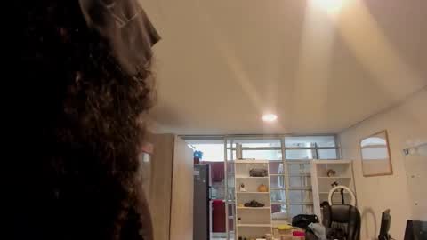 Melkkor Independient Model online show from February 16, 8:07 pm