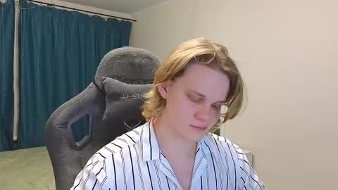 Mickey online show from February 24, 5:53 pm