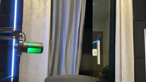 mettew22cm online show from September 8, 11:59 pm