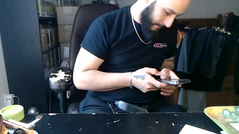 Mark online show from February 25, 8:21 pm