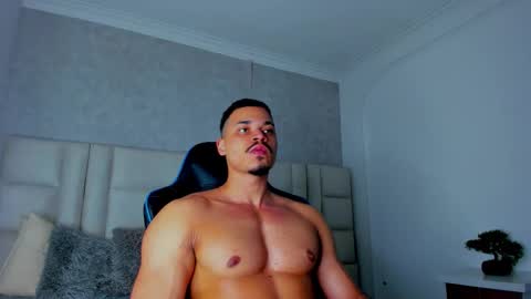 Michael online show from November 19, 1:27 am