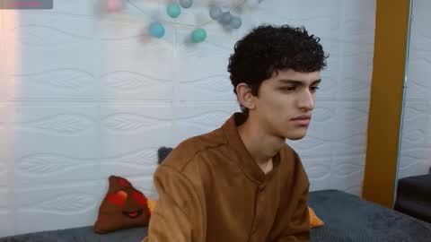 michaelkoiv online show from February 8, 11:38 am