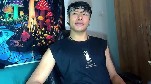Snapshot of michaelstones chatting on December 3, 1:54 pm michaelstones online show from December 3, 1:54 pm